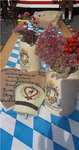 Für zünftige Oktoberfest-Stimmung sorgen die „Hunsrücker Spitzbuwe“.