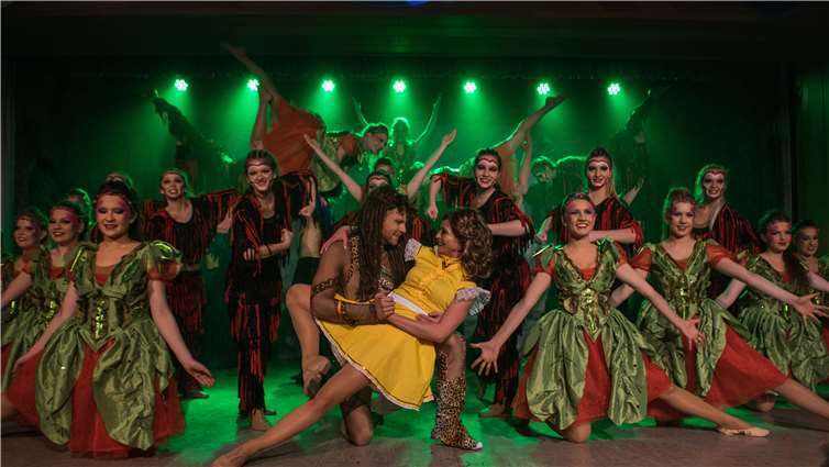 Fulminante Abschlussshow „Tarzan“des Grau-Balletts im Jahr 2018. Fotos: Thilo Becker