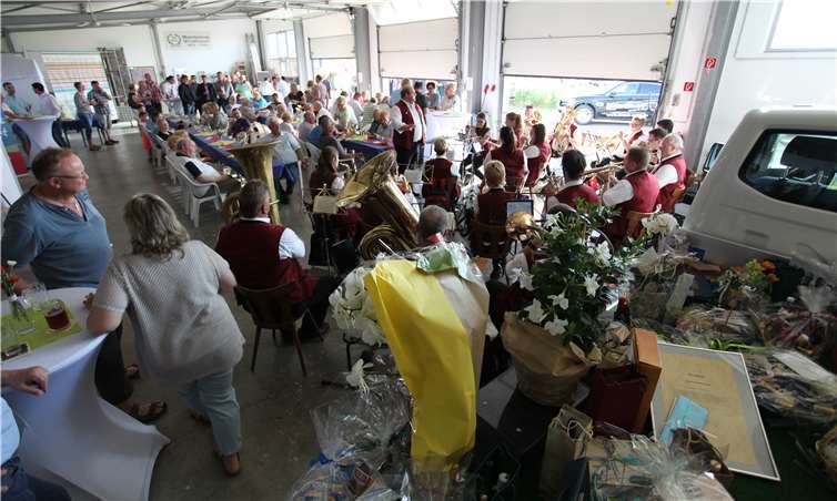 Fulminanter Schlusspunkt war das gemütliche Beisammensein zur Blasmusik der Rheinischen Musikfreunde aus Kettig.privat