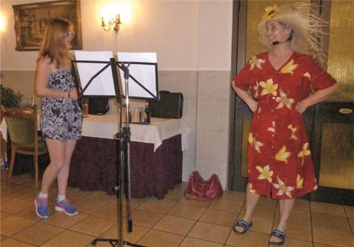 Gabi und Eva Hermann als Urlauberinnen.