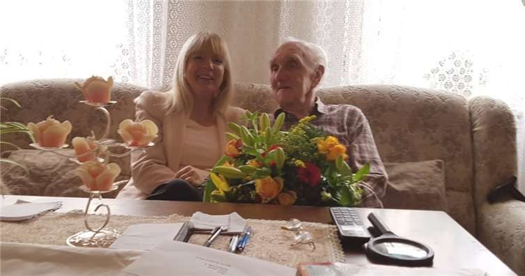 Gabriele Zils gratulierte Otto Stehl zu seinem 90. Geburtstag.Foto: privat