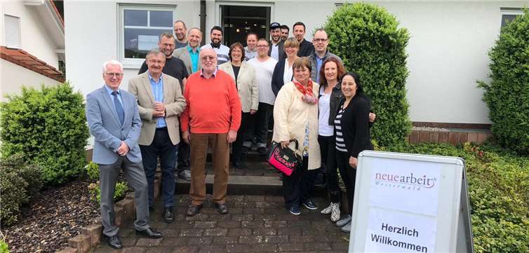 Gäste bei der Eröffnung des Standortes in Puderbach.Foto: privat