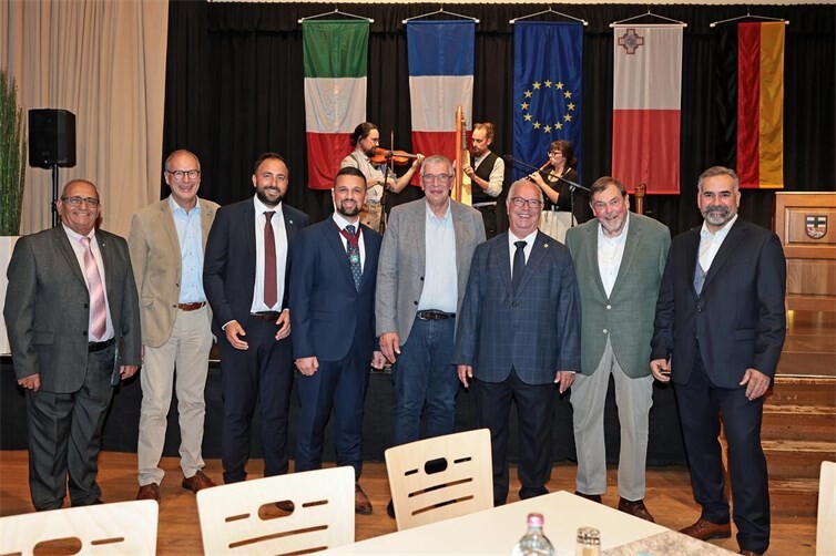 Adenau feierte Städtepartnerschaften mit drei internationalen Partnern