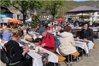 Blütenmarkt Cochem: Moselweinbergpfirsich und seine regionale Spezialitäten erleben