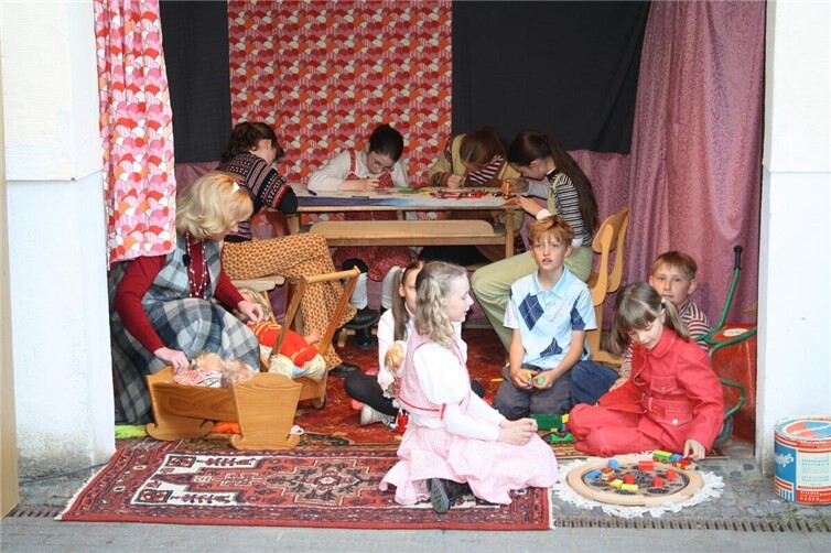 Theaterabend in Hambuch mit 130 Darstellern und 18 Spielstationen