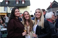 Beliebtes Weinfest „Esch macht Ernst“ in Kaisersesch mit Top-Wetter