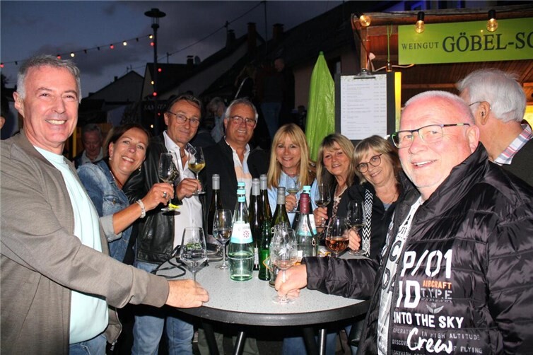 Beliebtes Weinfest „Esch macht Ernst“ in Kaisersesch mit Top-Wetter