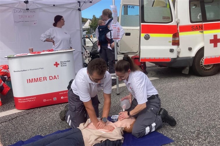 Escher Event besticht mit Angebotsvielfalt und Sonnenwetter
