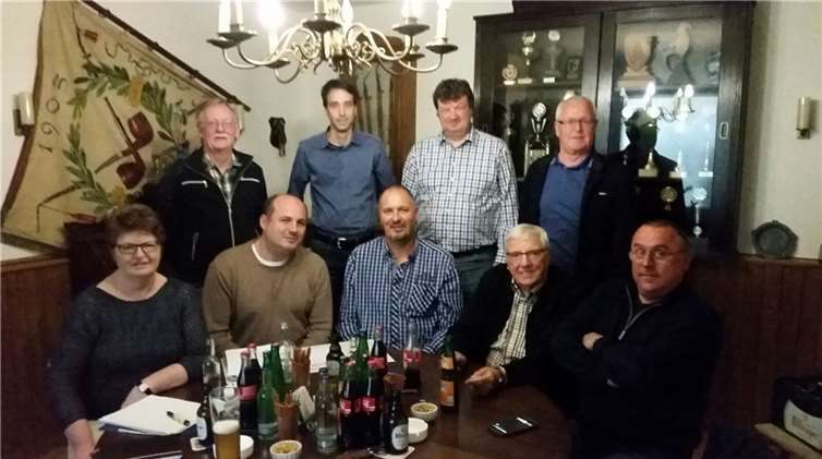 Gambrinuskomitee bei einer Sitzung im Gasthaus Wollstreet. Hans Astor