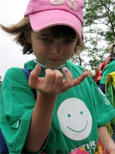 Ganz fasziniert von den Wundern der Natur.  Privat