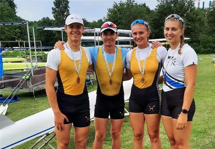 Ganz rechts Meike Pixius vom Koblenzer Ruderclub Rhenania.Foto: privat
