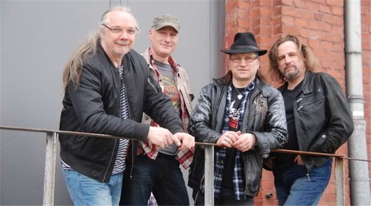 Garanten für einen garantiert nicht langweiligen Abend: Just2Jam - Akustik-Randale.Just2Jam