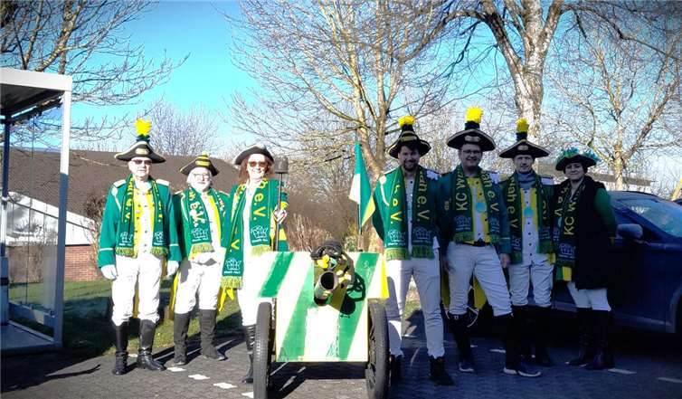 Gardisten, der Hofstaat und der gesamte „KC Weeste Näh OHO e.V.“, eroberten am 1. Februar 2025 das KuJu im Ortsteil Gierenderhöhe.