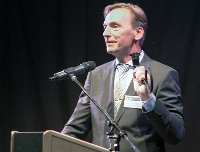 Gastgeber Dr. Rainer Wirtz stellte sein Unternehmen beim Jahresempfang der Wirtschaft vor.