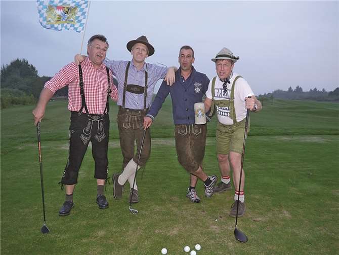 Gaudi auf den Greens: Das erste Oktoberfest-Turnier des GC Cochem war ein voller Erfolg. privat