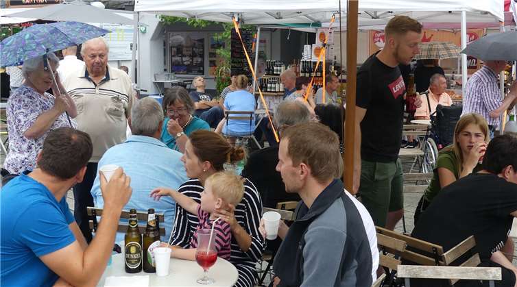 Gaumenfreuden aus 12 Ländern galt es beimInternationalen Erlebnismarkt „Fiesta Europa“ in Cochem zu genießen.Fotos: TE