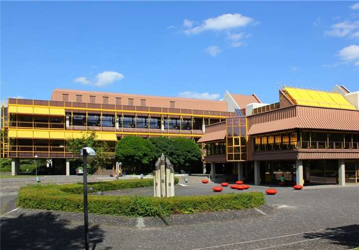 Gebäude der BBS Bad Neuenahr. privat