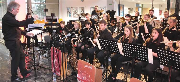 Geballte Musikalität: Die MGM Big Band begeisterte das Publikum. Fotos: BS