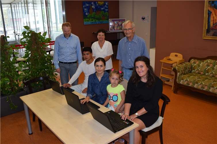 Gebraucht werden die Geräte als Hilfsmittel beim Erlernen der deutschen Sprache, zur Fortsetzung von Fernstudien in der Ukraine, zum Einstieg in einen Homeoffice-Job in Deutschland wie auch zur Online-Kommunikation mit Verwandten in ihren Herkunftsländern.