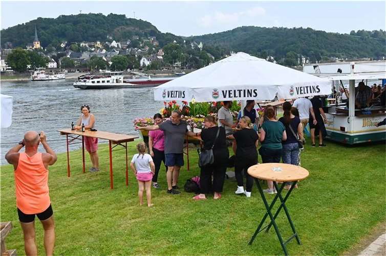 Gefeiert wird in uriger Rhein-Atmosphäre.  Foto:Archiv AB