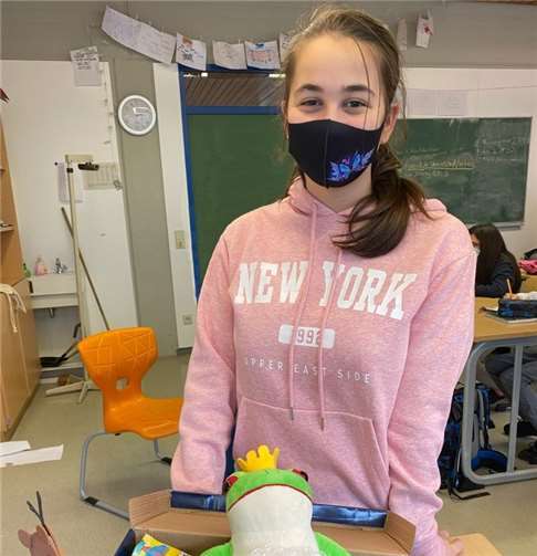 Gefüllt wurden die Kartons mit vielen schönen Dingen.