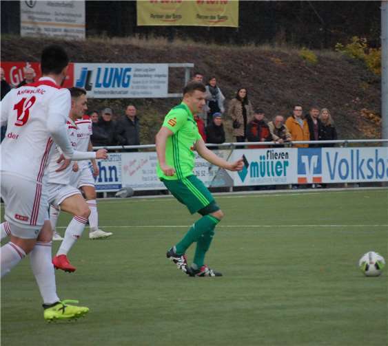 Gegen den Ahrweiler BC war Lars Bohm noch einer der Aktivposten, in Mülheim-Kärlich musste er nach einer guten Stunde mit der Gelb-Roten Karte vom Platz.