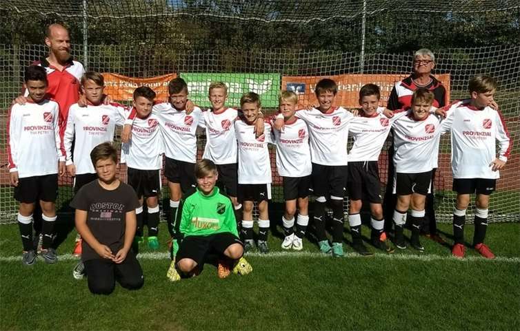 Der 1. FC Köln war eine Nummer zu groß für die U12 Gegen den späteren Turniersieger hatte die Mannschaft keine Chance, doch insgesamt können die Nachwuchskicker auf ein erfolgreiches Turnier zurückblicken. privat