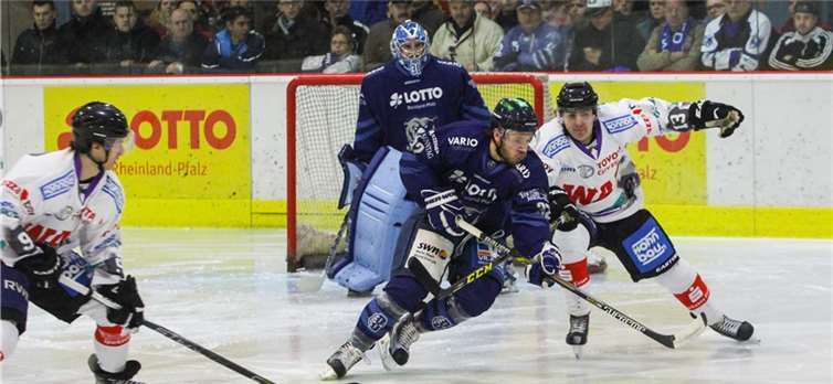 Gegen starke Essener blieb die Mannschaft des EHC Neuwiede erstmals in der Saison ohne Punkte.fischkoppMedien
