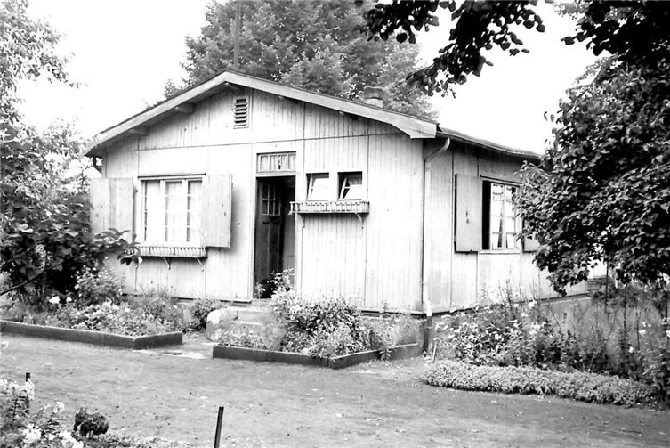 Gegenüber der Sonnenland-Siedlung entstanden nach den Hochwässern in den 1920er-Jahren Notunterkünfte, die bald als „Schweizer Häuser“ bekannt wurden. Foto: GSG Neuwied