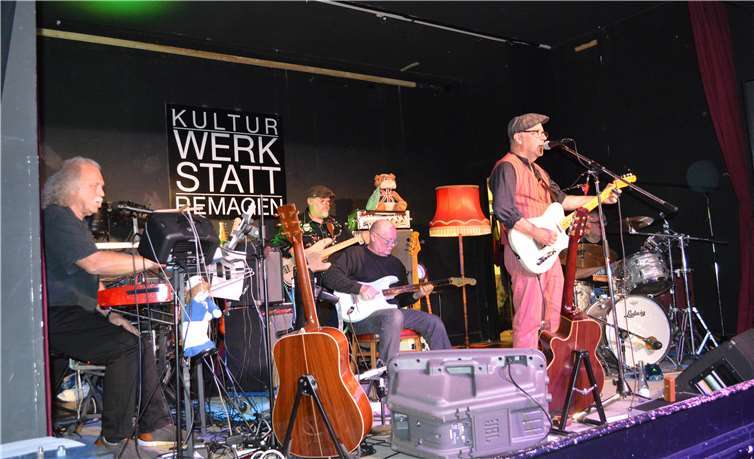 Geheimratsecken begeisterten in der Kulturwerkstatt. Fotos: AB