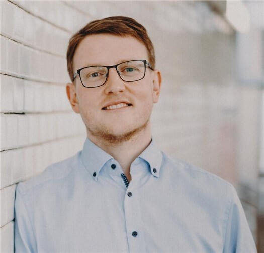 Gehört bundesweit zu bekanntesten Extremismusforschern: Prof. Dr. Matthias Quent von der Hochschule Magdeburg-Stendal – am 21.11. kommt er zu einem Vortrag mit Diskussion nach Niederelbert. Foto: Sio Motion