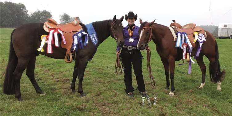 Gelungene Premiere: Nitebird, genannt „Ivy“ war mit ihrer Reiterin Manuela Berg bei ihrer Turnier-Premiere gleich mehrfach erfolgreich. Privat