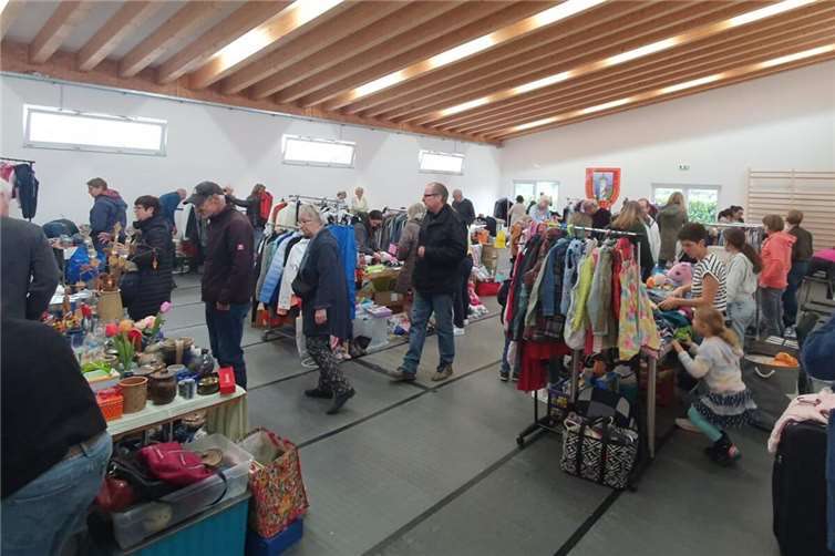 Gelungene Premiere des Hallen-Flohmarkts trotz verhaltenen Andrangs. Foto: privat