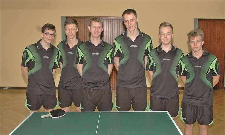 Gelungener Auftakt in der Rheinlandliga für das Team der SG Sinzig/Ehlingen mit (von links) Jonas Morschhausen, Nils Damke, Philip Guse, Christian Ehlers, Marcel Hippchen und Jonas Sonntag.BL