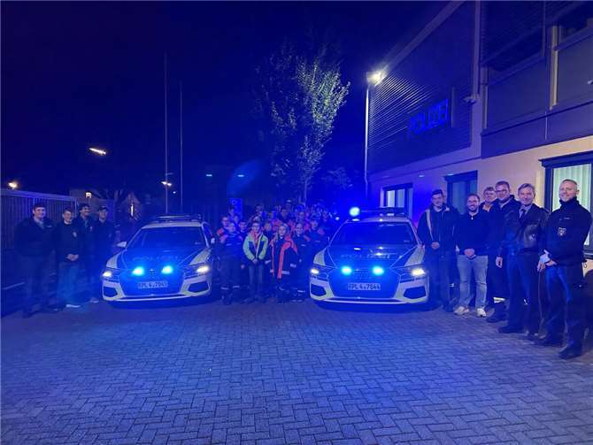 Gelungenes Kennenlernen bei der Polizeiinspektion Westerburg. Foto: Polizeiinspektion Westerburg