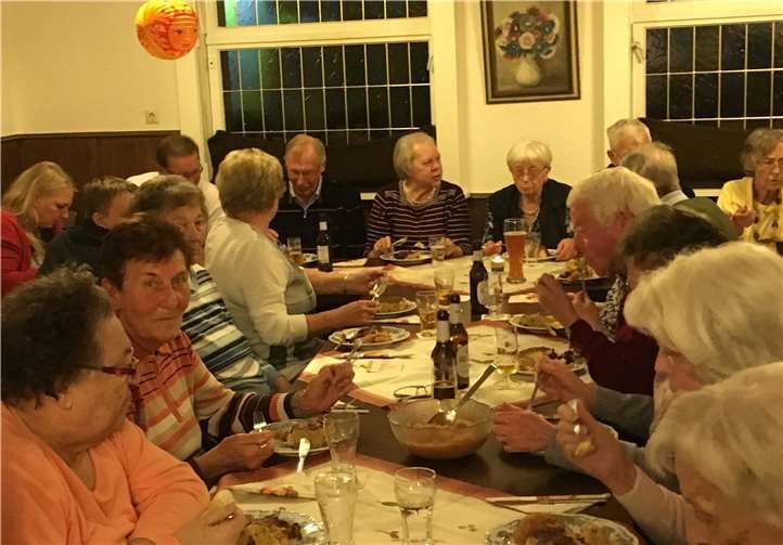 Gelungenes Zusammentreffen mit leckeren Spezialitäten und guten Gesprächen. Privat