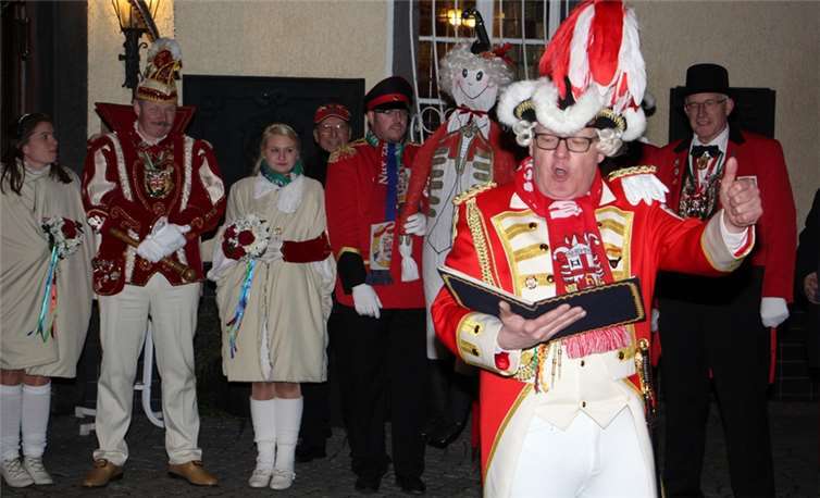 Gemäß der "Anklageschrift" sprach man den "Nubbel" im Beisein der Gardisten, des Prinzen nebst Hofstaat und weiteren Gästen schuldig.