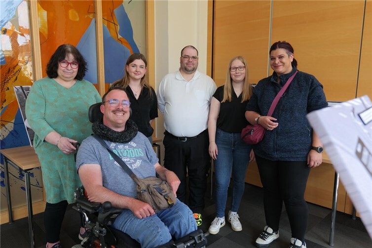 Gemeinsam als Team hat man die Ausstellung möglich gemacht.