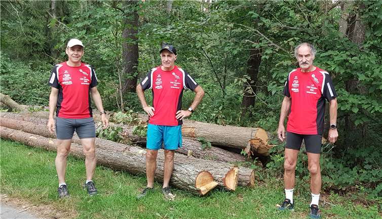 Gemeinsam auf der Strecke in Landkern.. Dirk Bertram-Robert Gotto und Rainer Hohl.Fotos: Privat