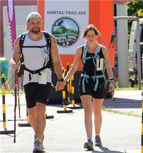 Gemeinsam die 60 Kilometer mit mehr als 1600 Höhenmetern Anstieg geschafft.