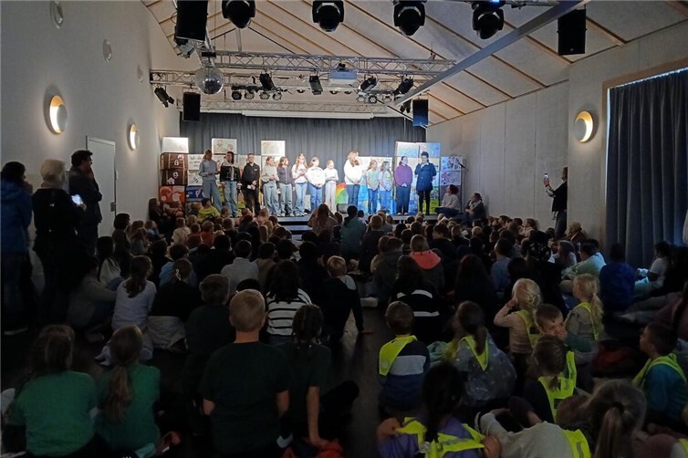 Gemeinsam für die Rechte der Jüngsten: Ein besonderer Tag im Kannenbäckerland. Fotos: GiK