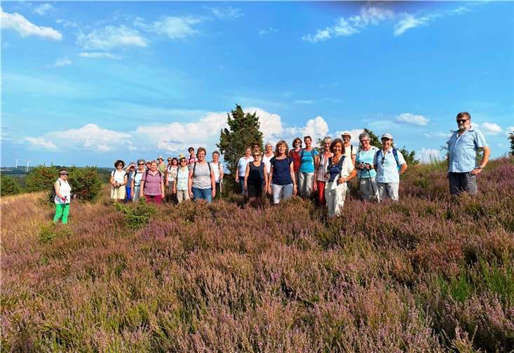 Gemeinsam ging es in die heimatliche Heide.  Foto: Ingrid Strohe