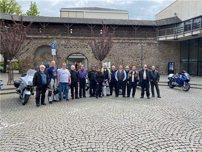 Gemeinsam ging es mit dem Motorrad auf Tour.  Foto: privat