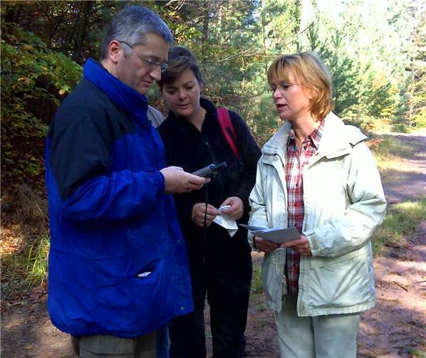 Gemeinsam kann nach der theoretischen Einführung in der Praxis das erworbene Wissen angewendet werden.Foto: privat