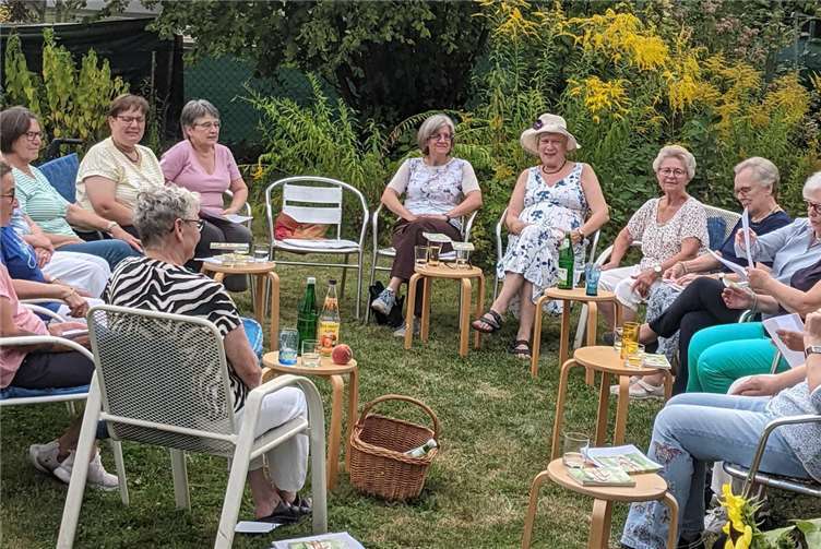 Gemeinsam ließen die Frauen die schönsten Erlebnisse des Sommers Revue passieren. Foto: privat
