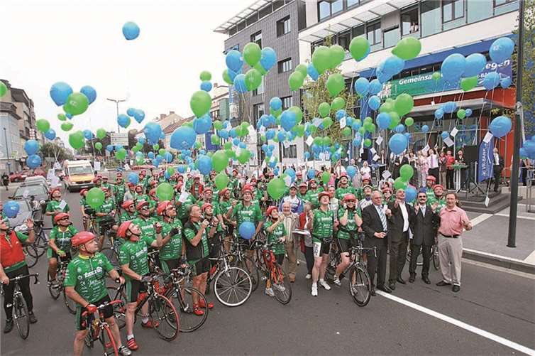 Gemeinsam meistern die Vor-Tour-Radler auch in diesem Jahr wieder die Spendenetappen. privat