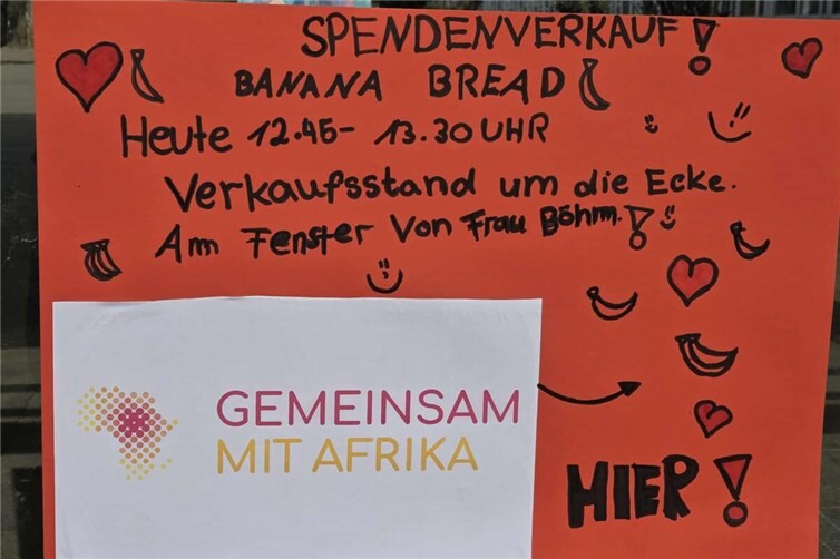 „Gemeinsam mit Afrika“ - Schüler/innen gestalteten eigens ein Plakat für die Spendenaktion
