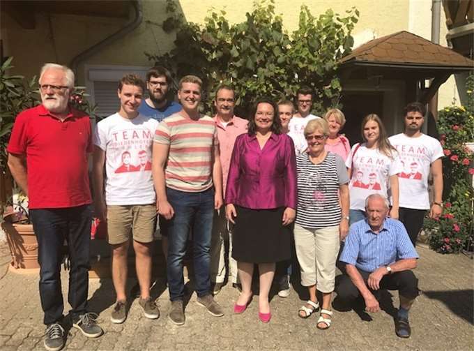 Gemeinsam mit Andrea Nahles besuchte Martin Diedenhofen die Einwohnerinnen und Einwohner von Meinborn und Anhausen. privat