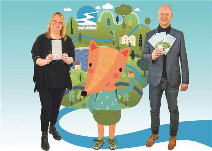 Gemeinsam mit Freddy Fuchs freuen sich Nicole Pfeifer und Michael Schwippert von der REMET auf viele junge Entdecker auf den Traumpfädchen.  Foto: REMET/Damian Morcinek