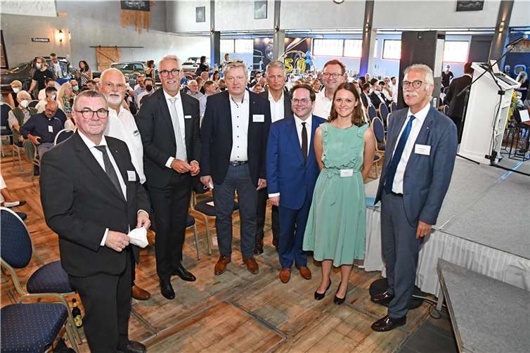 Gemeinsam mit Vertretern der Gastgeber WFG, Rhein-Zeitung und IHK freute sich Landrat Dr. Alexander Saftig (li.) über den erfolgreichen Unternehmertag.  Foto: Kreisverwaltung Mayen-Koblenz